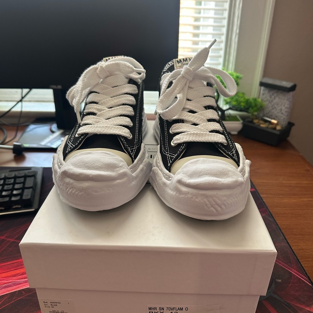 Maison Mihara Yasuhiro Hanks Low